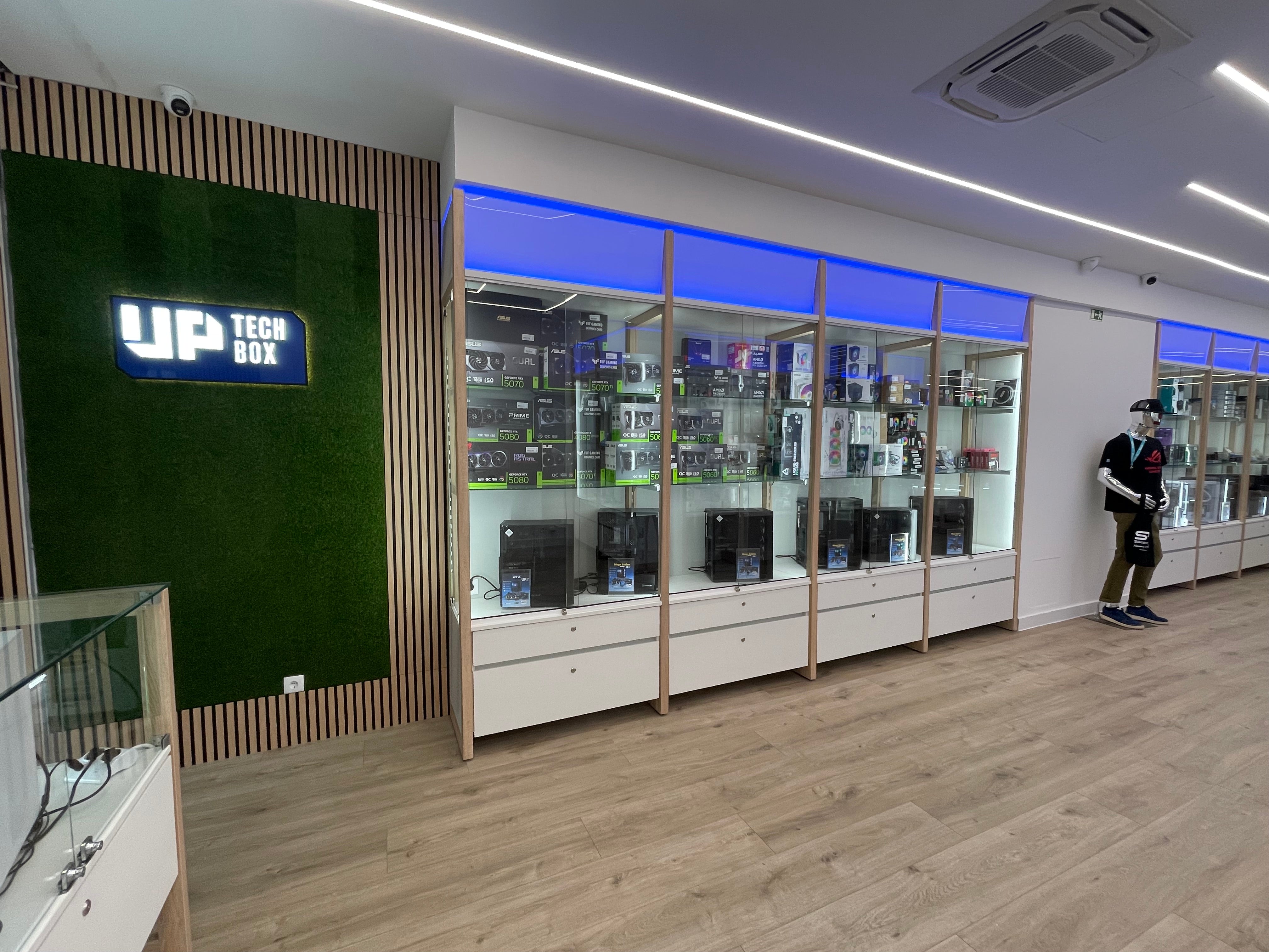LOJAS UPTECHBOX